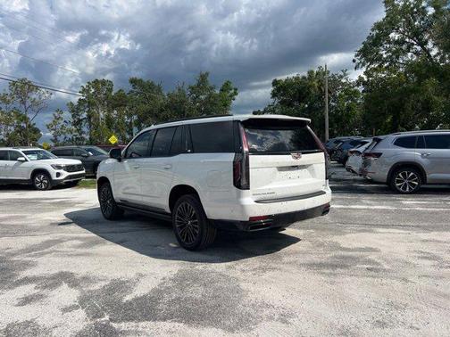 2022 Cadillac Escalade Sport