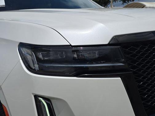 2022 Cadillac Escalade Sport