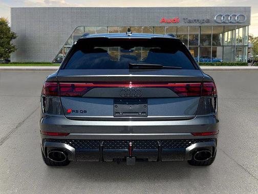 daytona gray pearl effect 2026 Audi RS Q8 4.0T