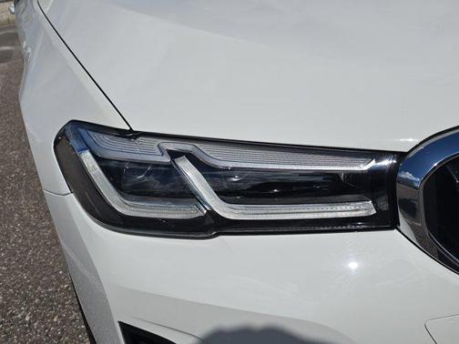 2022 BMW 530e Base