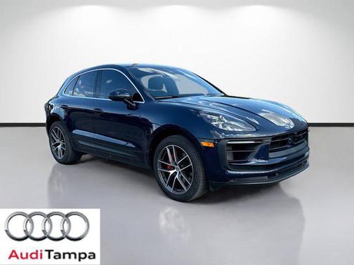 Blue 2022 Porsche Macan Macan