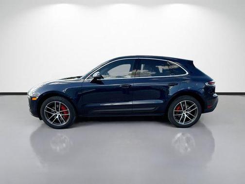Blue 2022 Porsche Macan Macan S