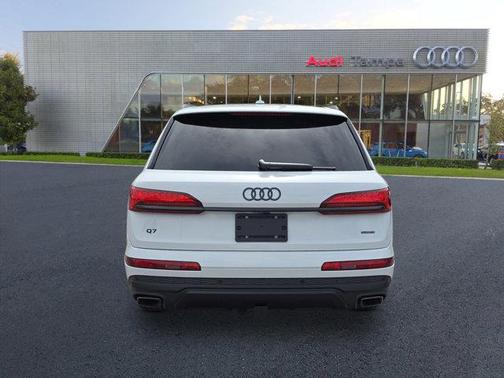 2025 Audi Q7 55 Prestige