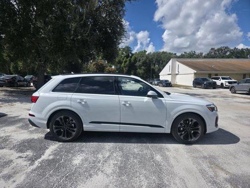 2026 Audi Q7 55 Premium Plus