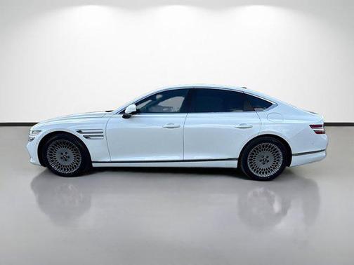 Uyuni White 2022 Genesis G80 2.5T AWD
