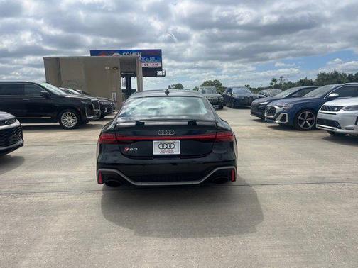 2024 Audi RS 7 4.0T Performance