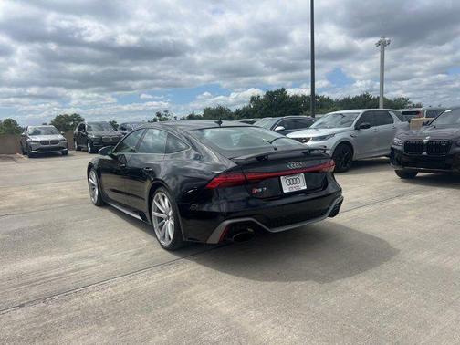 2024 Audi RS 7 4.0T Performance