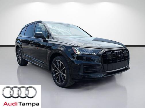Mythos Black Metallic 2023 Audi Q7 55 Premium Plus