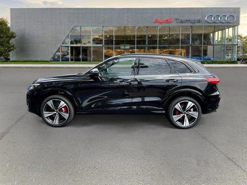 Mythos Black Metallic 2026 Audi SQ5 3.0T Premium Plus