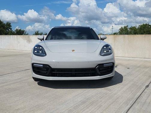 Photo 3 of 29 of 2018 Porsche Panamera Sport Turismo 4S