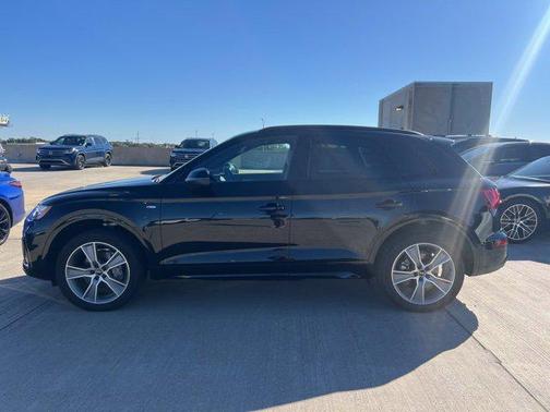 2025 Audi Q5 45 S line Premium