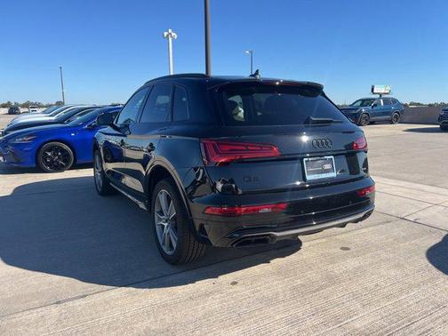 2025 Audi Q5 45 S line Premium