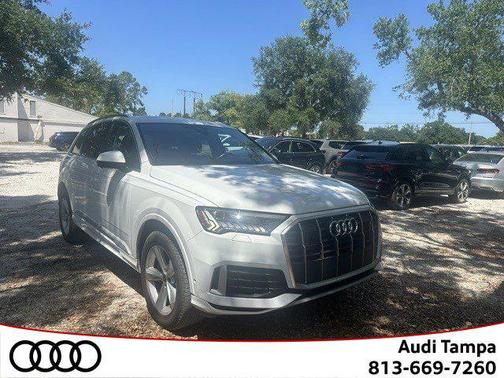 2024 Audi Q7 45 Premium Plus