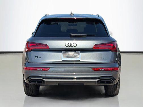 2024 Audi Q5 45 S line Premium
