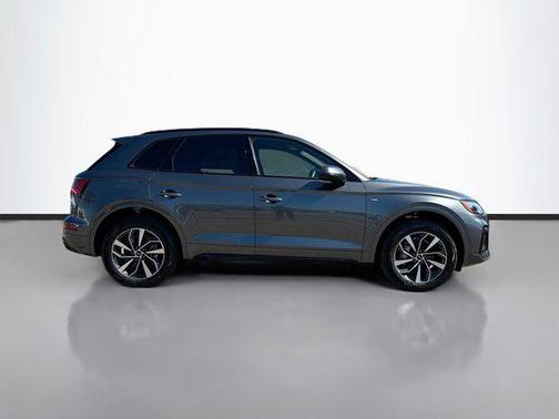 2024 Audi Q5 45 S line Premium
