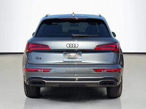 2024 Audi Q5 45 S line Premium