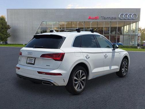 2023 Audi Q5 45 S line Premium Plus