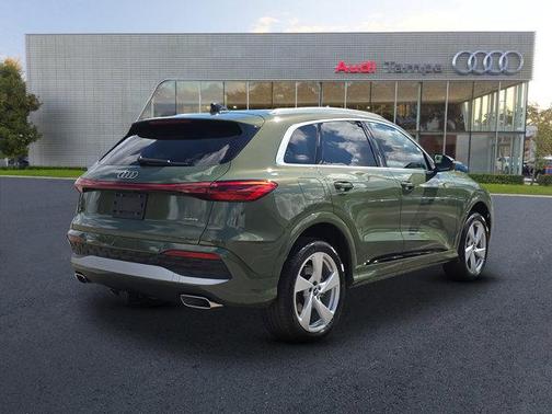 2025 Audi Q5 Premium Plus