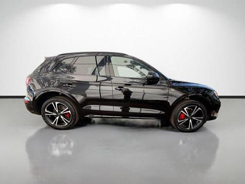 2025 Audi Q5 45 S line Premium Plus