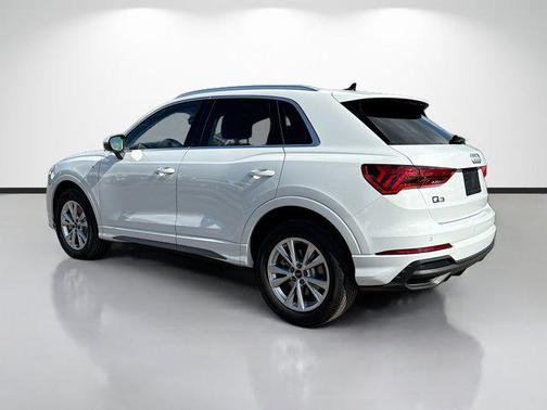 2025 Audi Q3 45 S line Premium Plus