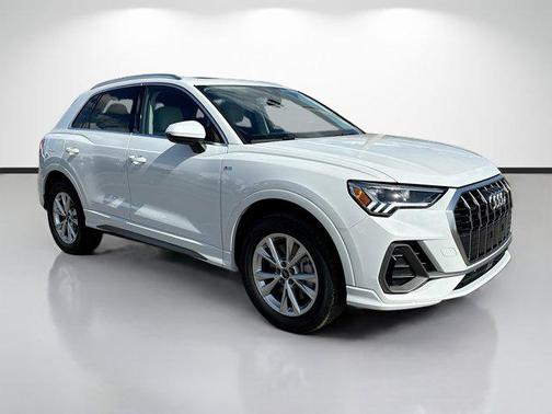 2025 Audi Q3 45 S line Premium Plus