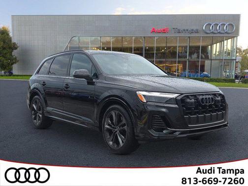 2025 Audi Q7 55 Premium Plus