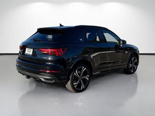 2024 Audi Q3 45 S line Premium Plus