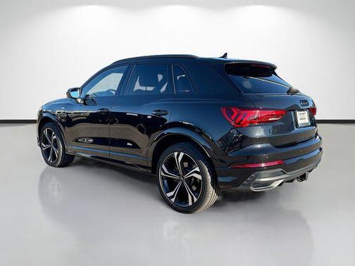 2024 Audi Q3 45 S line Premium Plus