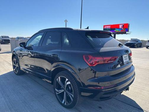 2024 Audi Q3 45 S line Premium Plus