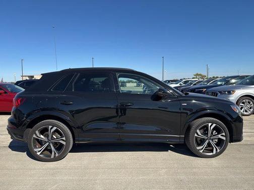 2024 Audi Q3 45 S line Premium Plus