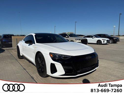 2022 Audi e-tron GT Premium Plus