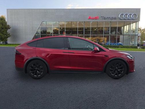 2023 Tesla Model X Standard Range