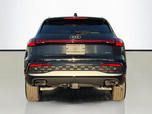 2025 Audi Q5 Premium TFSI quattro S tronic
