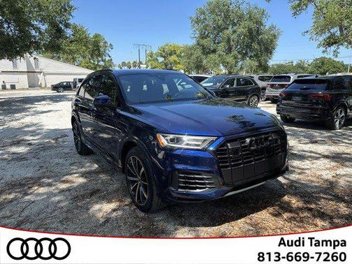 2022 Audi Q7 55 Premium Plus