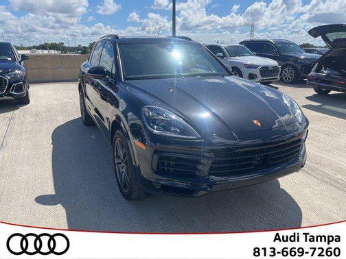2023 Porsche Cayenne Platinum Edition