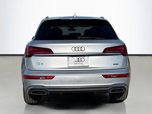 2023 Audi Q5 45 S line Prestige