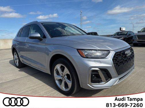 2023 Audi Q5 45 S line Prestige