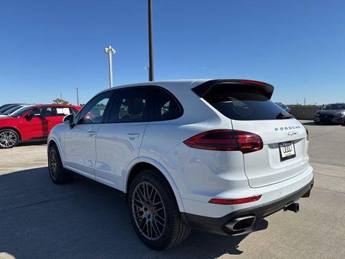 2017 Porsche Cayenne Platinum Edition