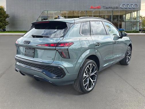 Sage Green Metallic 2026 Audi Q3 TFSI quattro S tronic