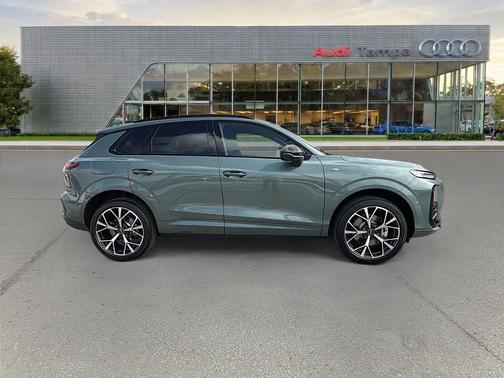 Sage Green Metallic 2026 Audi Q3 TFSI quattro S tronic