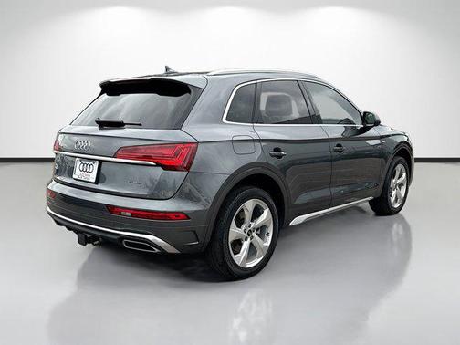 2023 Audi Q5 45 S line Premium Plus