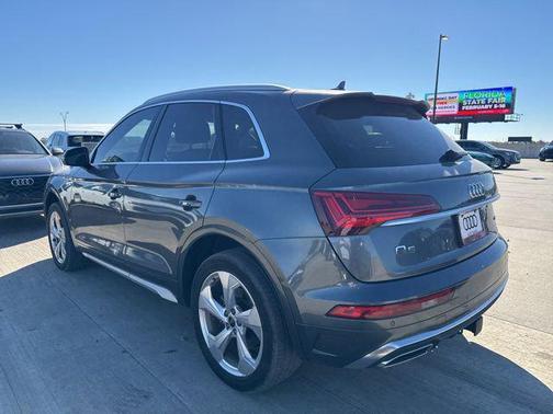 2023 Audi Q5 45 S line Premium Plus