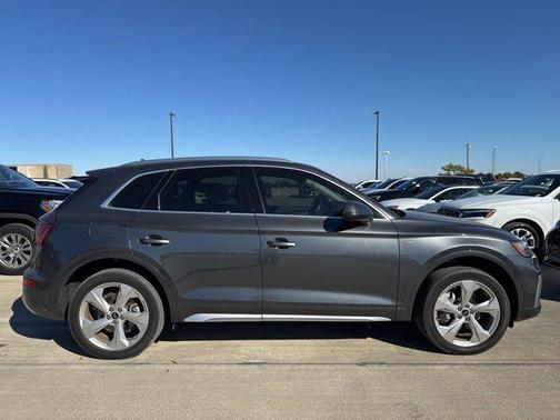 2023 Audi Q5 45 S line Premium Plus