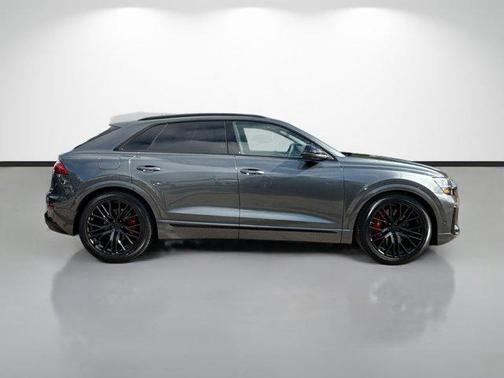 2026 Audi SQ8 4.0T Premium Plus