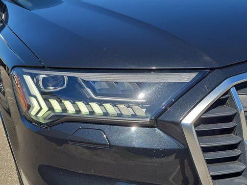 2024 Audi Q7 55 Premium Plus
