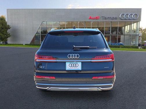 2024 Audi Q7 55 Premium Plus