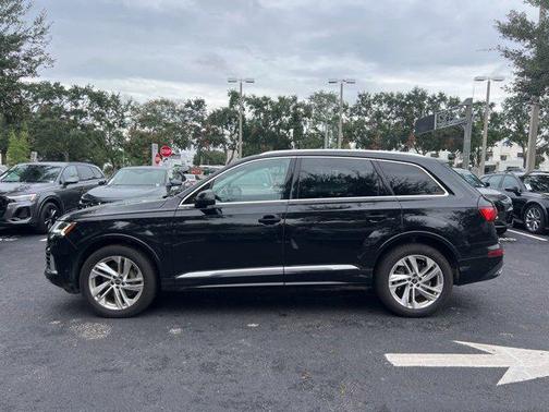 2024 Audi Q7 55 Premium Plus