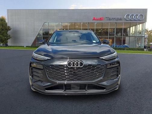 2025 Audi Q6 e-tron Prestige quattro