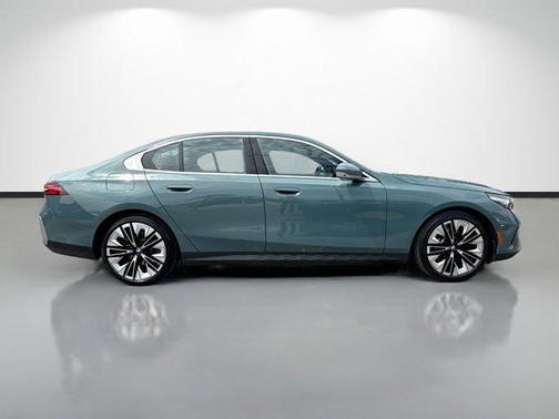 Green Metallic 2024 BMW 530 530i