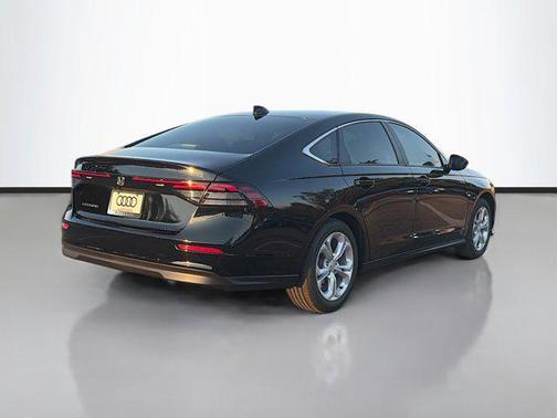 2025 Honda Accord LX 1.5T